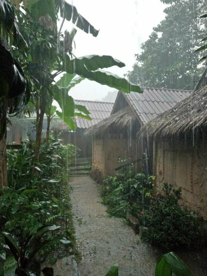 Hill Tribe Art House Apartment Chiang Rai Bilik gambar
